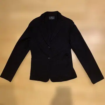 Silky 블랙 테일러드 자켓