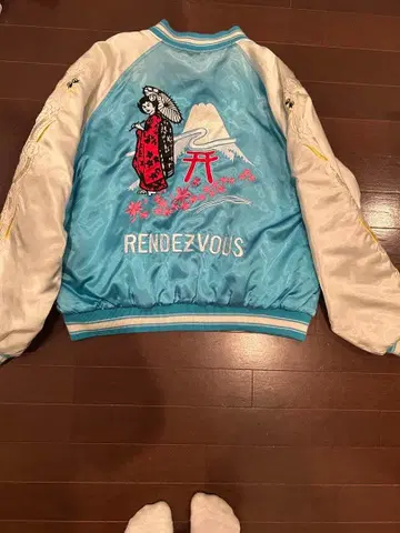 RENDEZVOUS 자수 스카잔 스카이블루