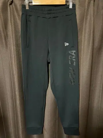 뉴에라 드라이 스웨트 팬츠 S 사이즈