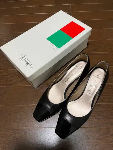 카네마츠 블랙 스틸레토 펌프스