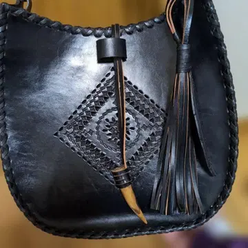 goa 천연 가죽 카빙백 숄더백