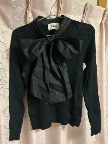 epine 빅 리본 상의