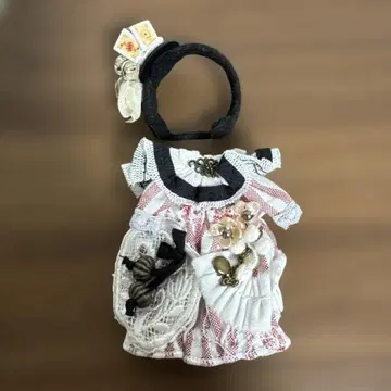 미니 브라이스 아웃핏 작가님