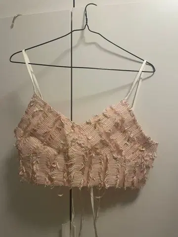 프릴 달린 핑크 뷔스티에