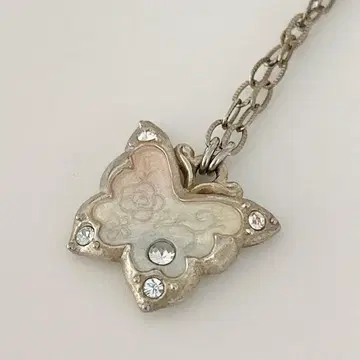 ANNA SUI 안나수이 버터플라이 나비 모티브 실버 펜던트 목걸이