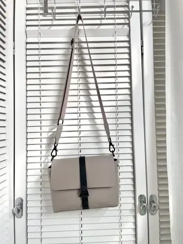 GASTON LUGA 가스통루가 스플래쉬 크로스바디백