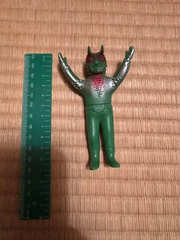 유니파이브제 포피 복각 가면라이더 소프트 비닐 피규어 카멜레온 남자