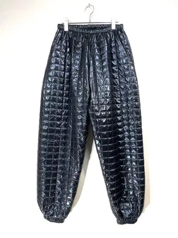 280 컨디션 최상 IKUMI 충전솜 퀼팅 이지 팬츠 사이즈 F