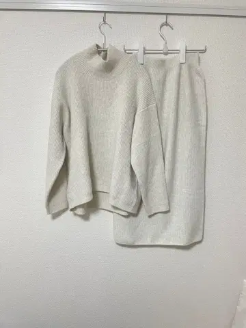 아이보리 니트 셋업