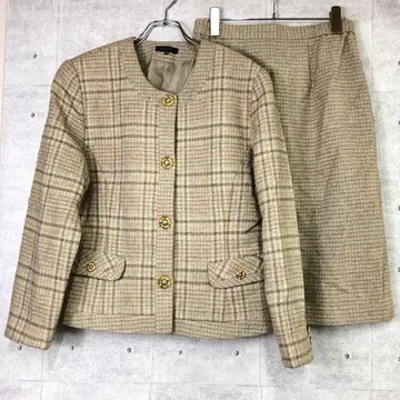 골드 버튼 체크 무늬 트위드 노카라 자켓 스커트 수트