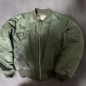 MA-1 스타일 자켓 그린