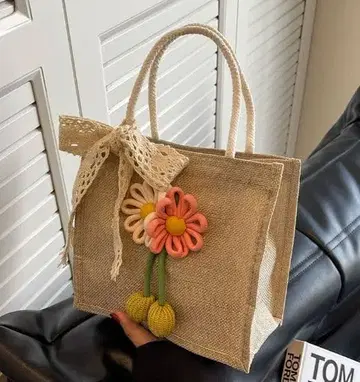 주트 꽃 장식 백