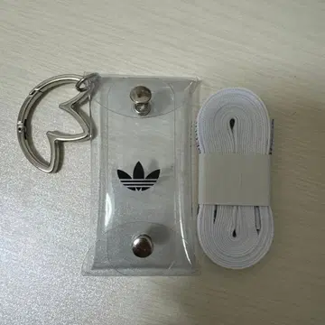 [ 서울 한정판 ] adidas 화이트 신발끈 카라비너 케이스 포함