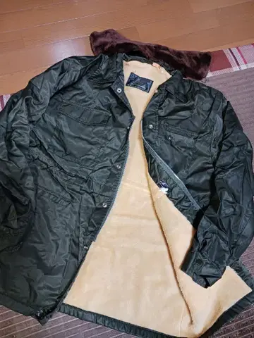 플리스 안감 올리브 그린 자켓