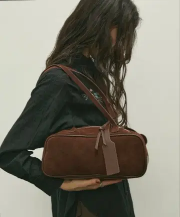 Auntie Rosa 소프트 스웨이드 숄더백 여성용