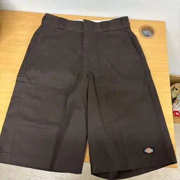 Dickies 하프 워크 팬츠 브라운