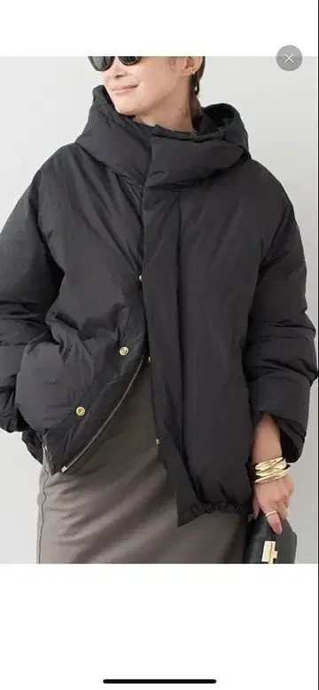 이번 시즌 새상품 DEUXIEME CLASSE 두지엠 클라세 다운 자켓