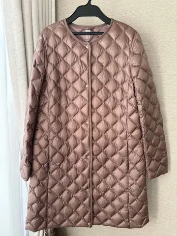 유니클로 울트라 라이트 다운 노카라 퀼팅 사이즈 L 브라운 계열