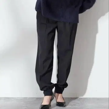 L'ESAGE 블랙 슬랙스 38