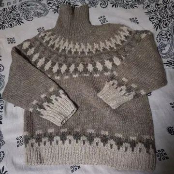 6 알파카 비대칭 노르딕 무늬 터틀 니트 S