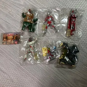 울트라맨 피규어 세트 반다이