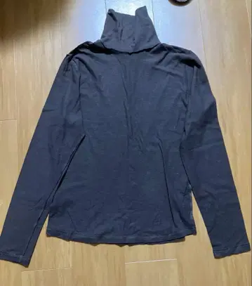 brim 다크 브라운 터틀넥 긴팔