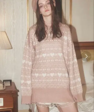 Lovilyn 하트 노르딕 무늬 반짝이 니트 원피스 핑크 라비린