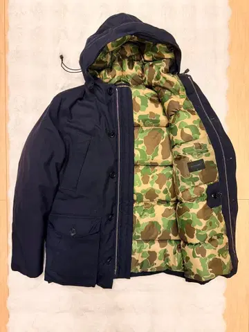 SOPHNET. 다운 자켓 네이비 카모플라쥬 안감