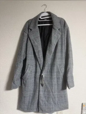 그레이 계열 체크 체스터 코트 L 사이즈
