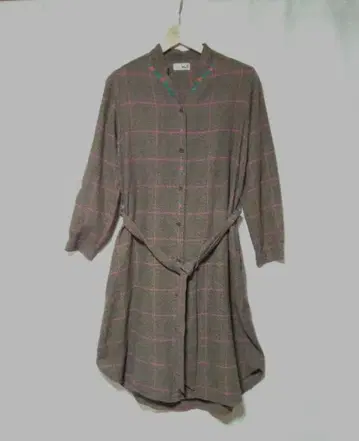 티티카카 가슴 꽃무늬 자수 롱 원피스