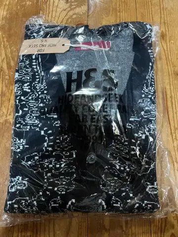 HIDE AND SEEK 반다나 가디건 반다나