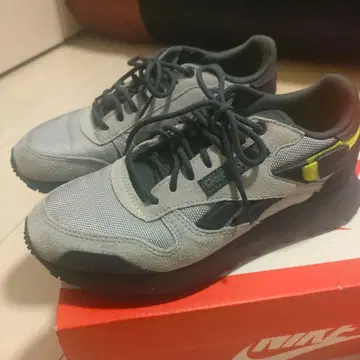 리복 클래식 레더 23cm