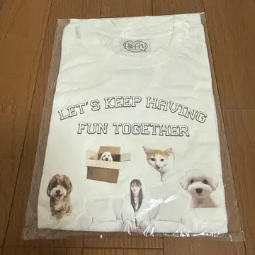 혼모 아야카 초십대 화이트 콜라보 T셔츠