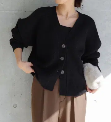 andme 하찌 니트 긴팔 가디건 블랙 미사용 새상품