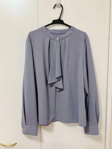 [ 새상품급 ] 내추럴 뷰티 베이직 블라우스 M 사이즈 블루