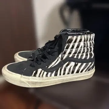 Vans Sk8-Hi 제브라 패턴 스니커즈 애너하임