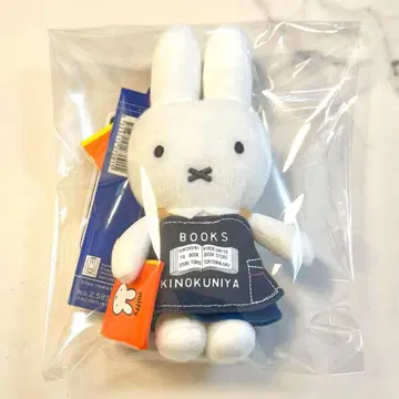 키노쿠니야 서점 콜라보 미피 마스코트 키체인