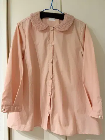 SONO 둥근 카라 블라우스 핑크 새상품급