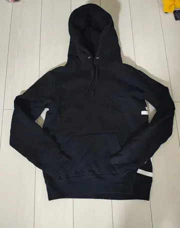 RESTIR 리스테아 후드티