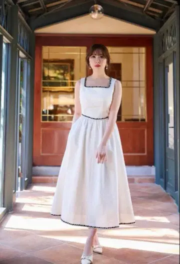 [ 새상품급 ] Herlipto Monaco Tweed Dress