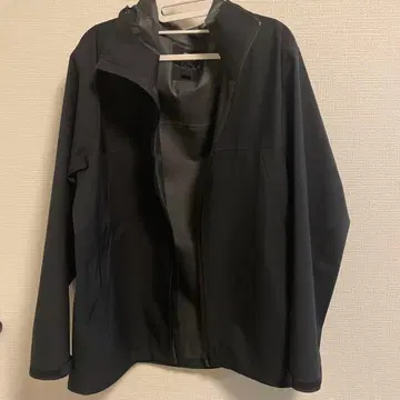 UNIQLO 블록 테크 후드티 (3D 컷) 09 BLACK