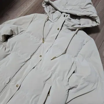 ZARA 후드 부착 다운 자켓 EU S