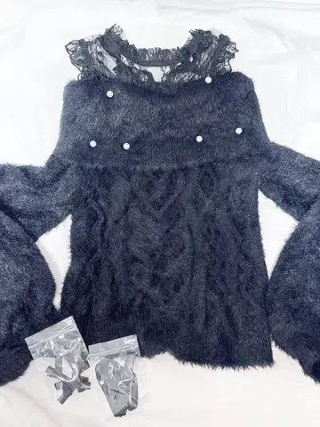 MARS 오휘 오프숄더 니트