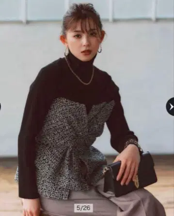 [ 거의 새상품 ] JUSGLITTY 리본 뷔스티에 블랙 믹스