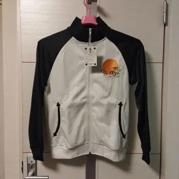 미사용 새상품  자수 호랑이 디자인 스카 저리