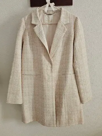 [ 기간 한정 판매 ] BE RADIANCE 베이지 트위드 자켓