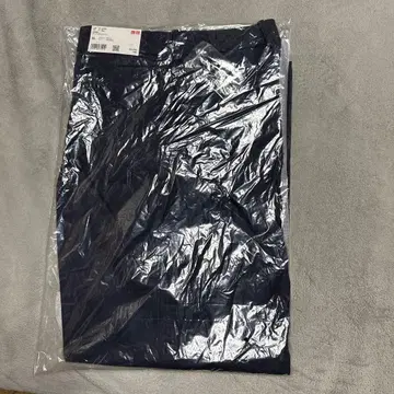유니클로 턱 와이드 팬츠 69 네이비 무지 XL 사이즈