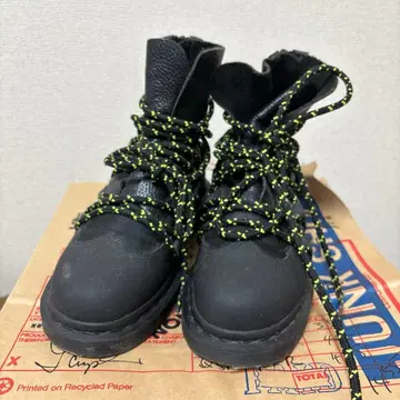 Dr. Martens ZELDA UK4