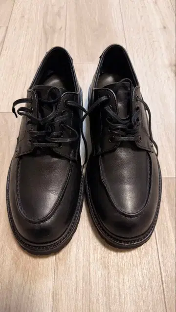 REGAL shoe & co. U-Tip Derby Shoes