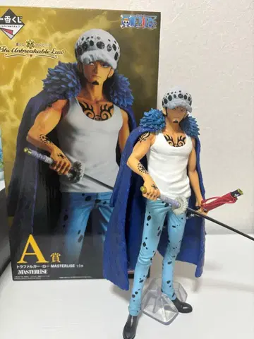 제일복권 원피스 A상 트라팔가 로 피규어